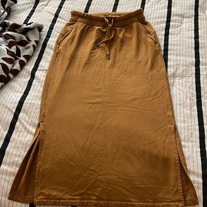Lululemon like new skirt size 6